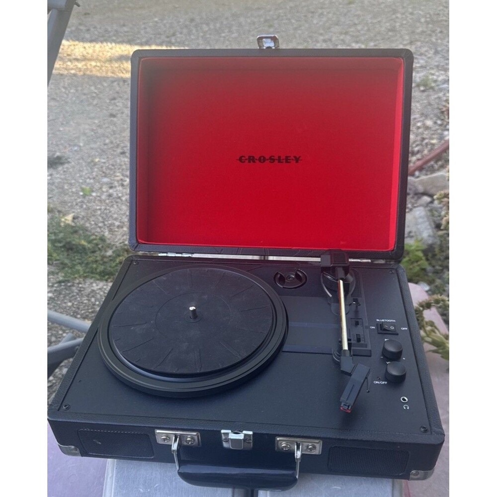 Crosley Model CR8005D-BK Black Home Audio Turntable Record Player Working